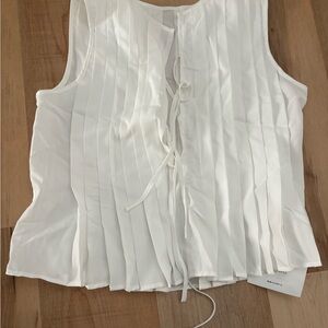 Chic White Pleated Blouse